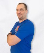 Галушка А.Н. (заместитель начальника отдела и инструктор по футболу)